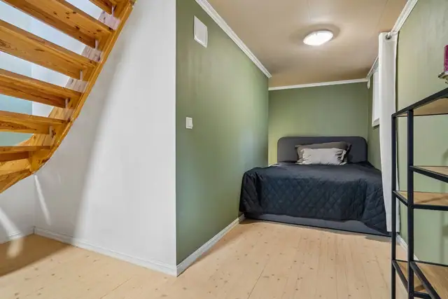 Sovealkoven måler hele 15 m2.