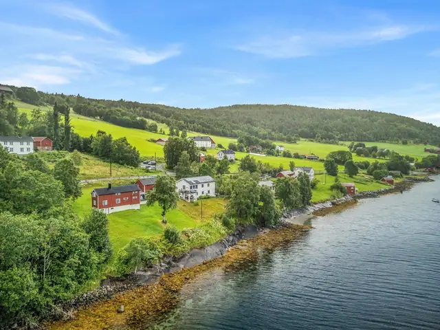 EIE eiendomsmegling ved Kim Andrè Høybakken har gleden av å presentere Lernesstranda 313! Foto: Interiørfoto v/ Haukdal.