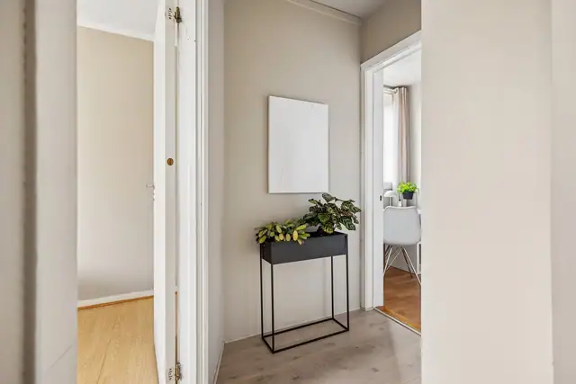 I gangen mellom soverommene er det også plass til hyller eller ekstra oppbevaringsløsning